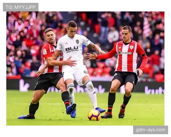 绿条纹军团强势回归，西甲赛季表现惊艳引热议