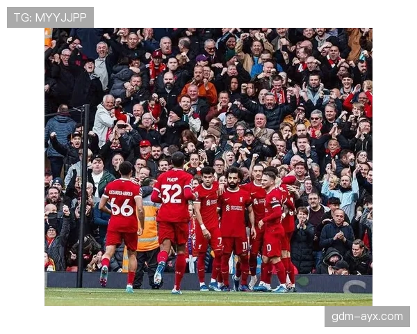 努涅斯展现强悍身体对抗实力 助力球队竞争力稳步提升