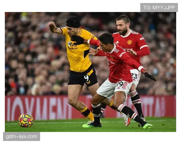 红魔重生：曼联强势崛起，英超赛场再展雄风