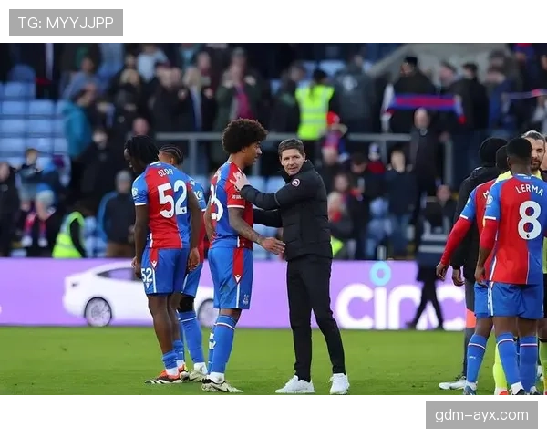 切尔西进攻效率问题持续,对联赛竞争格局形成显著制约 切尔西进攻效率问题持续,对联赛竞争格局形成显著制约