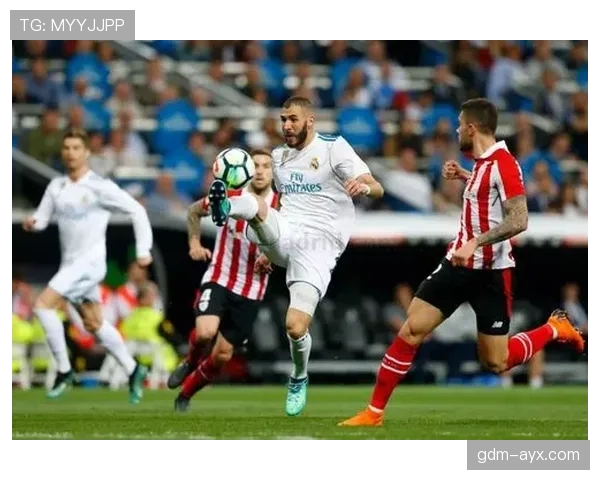 伊尼戈·马丁内斯毕尔巴鄂生涯表现稳健,传奇地位持续巩固 伊尼戈·马丁内斯毕尔巴鄂生涯表现稳健,传奇地位持续巩固